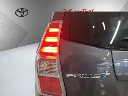 Photo 14 Toyota Prius 136h Lounge