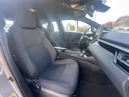 Photo 11 Toyota C-HR 122h Dynamic Business