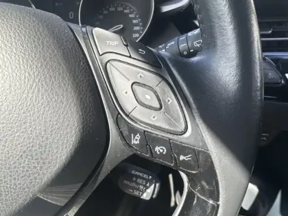 Photo 16 Toyota C-HR 122h Dynamic Business