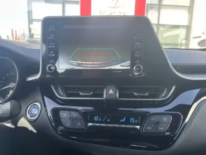 Photo 19 Toyota C-HR 122h Dynamic Business