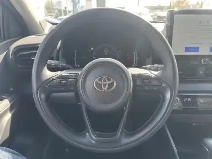 Photo 15 Toyota Yaris Hybride 116h Design