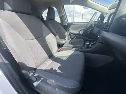 Photo 11 Toyota Yaris Hybride 116h Design