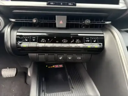 Photo 9 Toyota C-HR Gén. II Ph1 Graphic 5