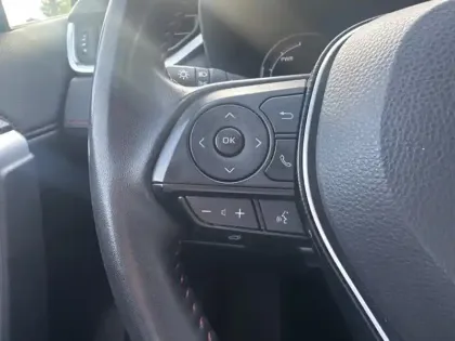 Photo 17 Toyota Rav4 Gén. V Ph1 Design Business 5