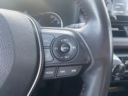 Photo 16 Toyota Rav4 Gén. V Ph1 Design Business 5