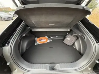 Photo 14 Toyota C-HR Design Grande Autonomie 77 kWh 224ch +