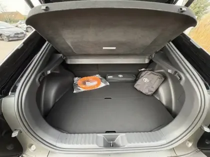 Photo 13 Toyota C-HR Design Grande Autonomie 77 kWh 224ch +