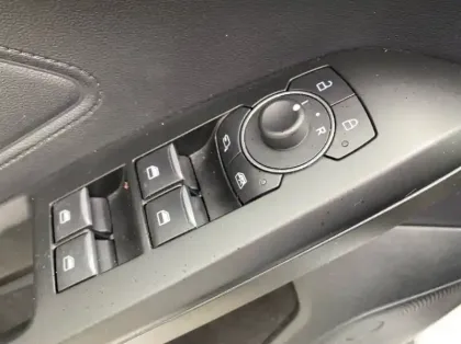 Photo 5 Ford Focus 1.0 Flexifuel mHEV 125ch Titanium X Business