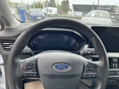 Photo 6 Ford Focus 1.0 Flexifuel mHEV 125ch Titanium X Business