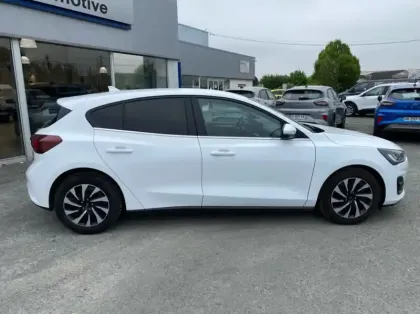 Photo 25 Ford Focus 1.0 Flexifuel mHEV 125ch Titanium X Business