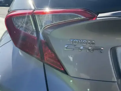 Photo 6 Toyota C-HR 1.2 T 2WD GRAPHIC 116 ch