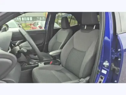 Photo 15 Toyota Yaris Hybride 1.5 HYBRID 130H DESIGN