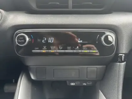 Photo 9 Toyota Yaris Hybride 116h Dynamic