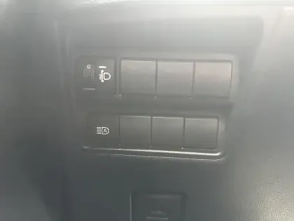 Photo 12 Toyota Yaris Hybride 116h Dynamic