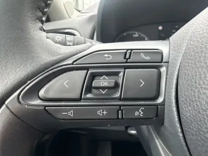 Photo 6 Toyota Yaris Hybride 116h Dynamic