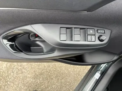 Photo 8 Toyota Yaris Hybride 1.5 HYBRID 130H TRAIL AUTO 2WD T