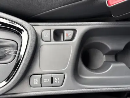 Photo 9 Toyota Yaris Hybride 1.5 HYBRID 130H TRAIL AUTO 2WD T