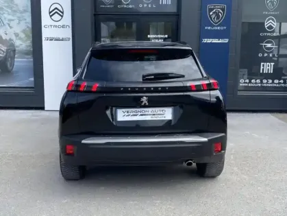 Photo 36 Peugeot 2008 II BLUEHDI 110 S&S GT