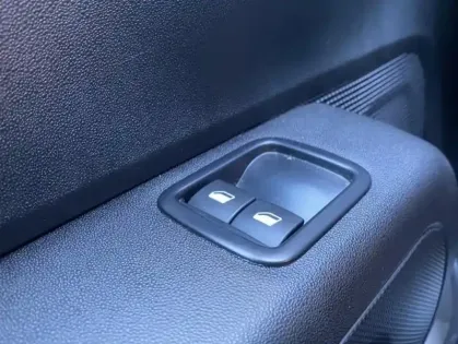 Photo 6 Citroën C3 III BlueHDi 100 BVM PLUS