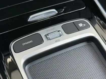 Photo 32 Mercedes GLA 180 AMG Line