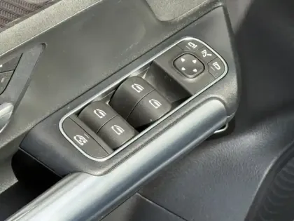 Photo 26 Mercedes GLA 180 AMG Line