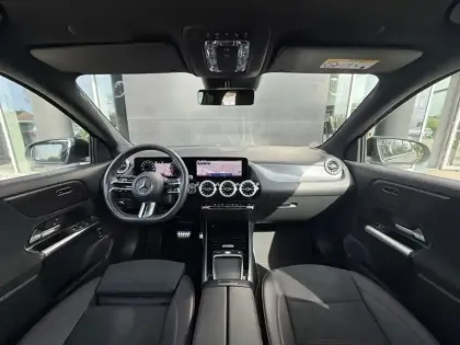 Photo 5 Mercedes GLA 180 AMG Line