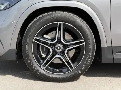 Photo 13 Mercedes GLA 180 AMG Line