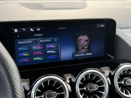 Photo 17 Mercedes GLA 180 AMG Line