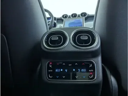 Photo 16 Mercedes Classe GLC Gén. II (C254) Ph1 AMG Line 5