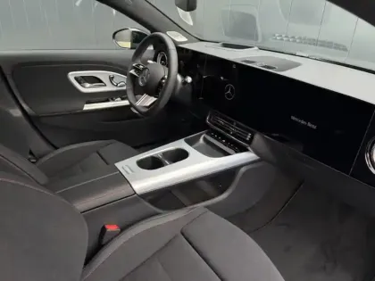 Photo 19 Mercedes CLA 250+ avec technologie EQ AMG Li