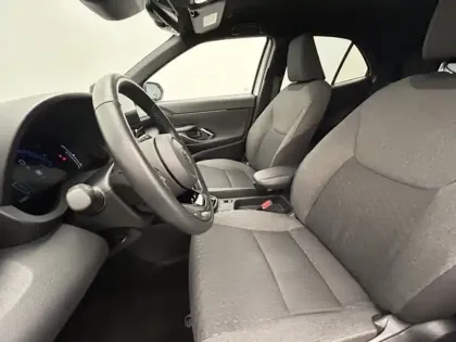 Photo 18 Toyota Yaris Hybride 1.5 HYBRID 130H DESIGN Cargo