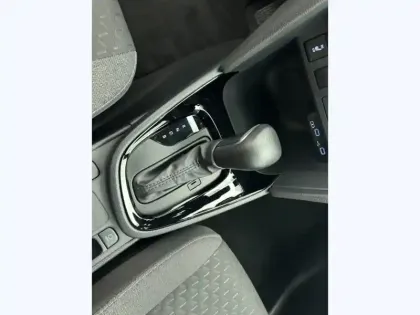 Photo 15 Toyota Yaris Hybride 1.5 HYBRID 130H DESIGN Cargo