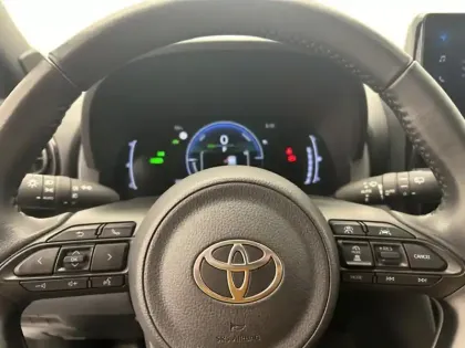 Photo 14 Toyota Yaris Hybride 1.5 HYBRID 130H DESIGN Cargo