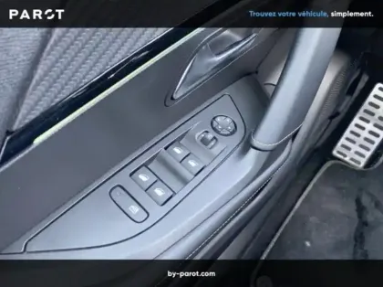 Photo 5 Peugeot 2008 Gén. II Ph1 NG GT 5