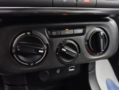 Photo 19 Citroën C3 III PureTech 82 BVM Feel