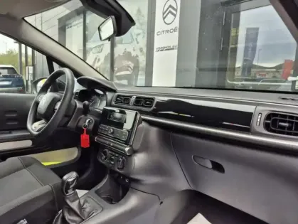 Photo 18 Citroën C3 III PureTech 82 BVM Feel