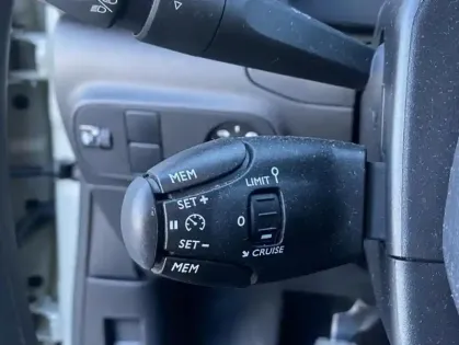 Photo 11 Citroën C3 III PureTech 83 BVM PLUS