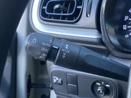 Photo 10 Citroën C3 III PureTech 83 BVM PLUS