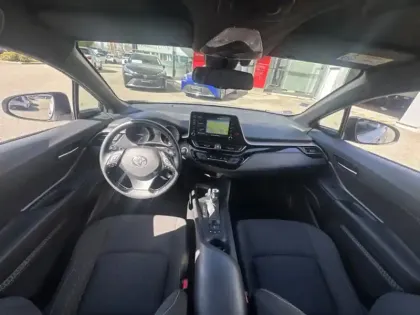 Photo 10 Toyota C-HR 122h Dynamic Business