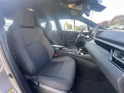 Photo 11 Toyota C-HR 122h Dynamic Business