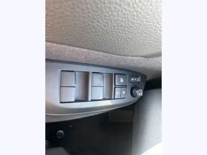 Photo 21 Toyota Yaris Hybride 130h design