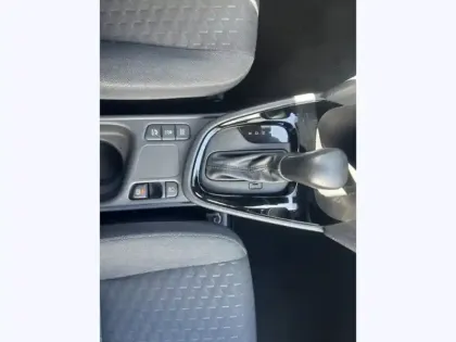 Photo 20 Toyota Yaris Hybride 130h design