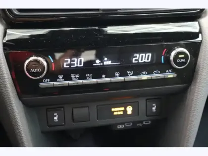 Photo 7 Toyota Yaris Hybride 1.5 HYBRID 130H TRAIL AUTO