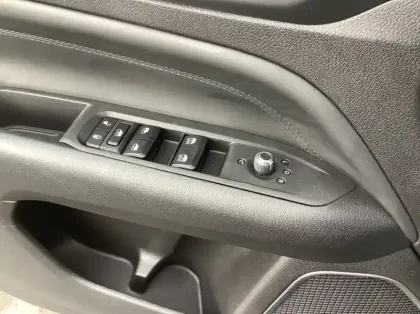 Photo 16 Jeep Compass 1.5 Turbo T4 130 ch BVR7 e-Hybrid Altitude