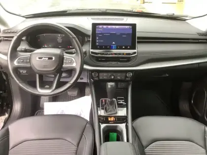 Photo 12 Jeep Compass 1.5 Turbo T4 130 ch BVR7 e-Hybrid Altitude