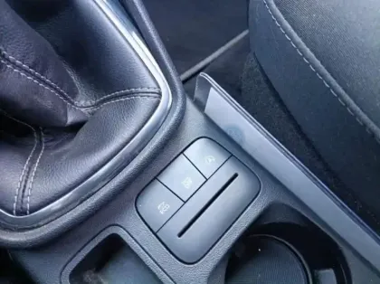 Photo 23 Ford Fiesta 1.0 EcoBoost 100ch Stop&Start Titanium 5p Euro6.2