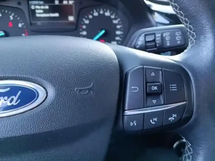 Photo 17 Ford Fiesta 1.0 EcoBoost 100ch Stop&Start Titanium 5p Euro6.2