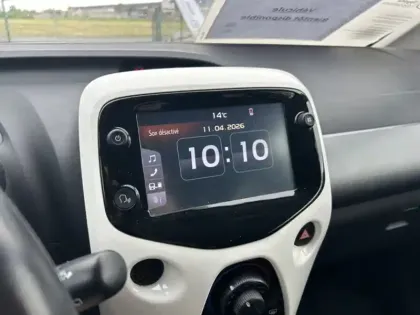 Photo 16 Toyota Aygo Gén. II Ph2 x-play 3