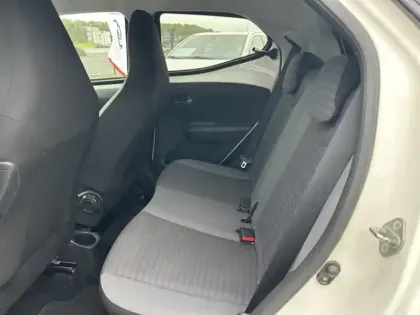 Photo 18 Toyota Aygo Gén. II Ph2 x-play 3