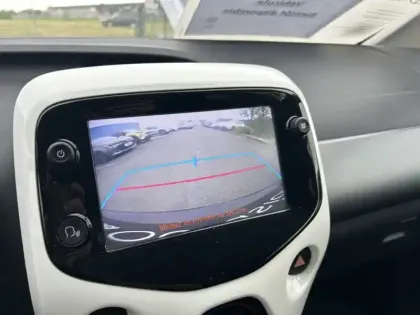 Photo 11 Toyota Aygo Gén. II Ph2 x-play 3